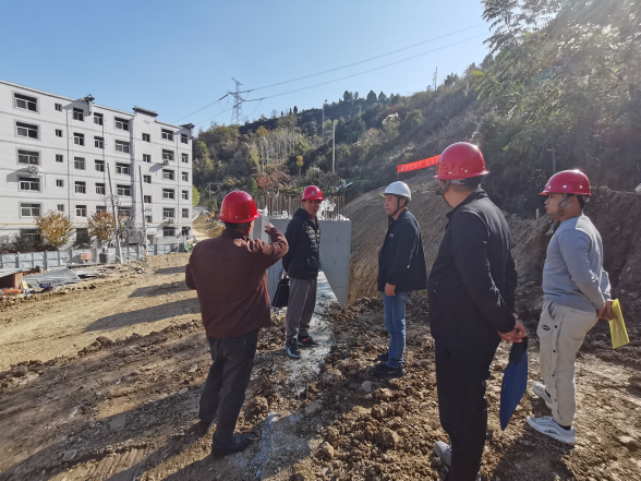 ee767d3dcae72124fe5f6d67d80120e5.png 綜合地質(zhì)大隊(duì)新聞稿件審批表2023--292389.png