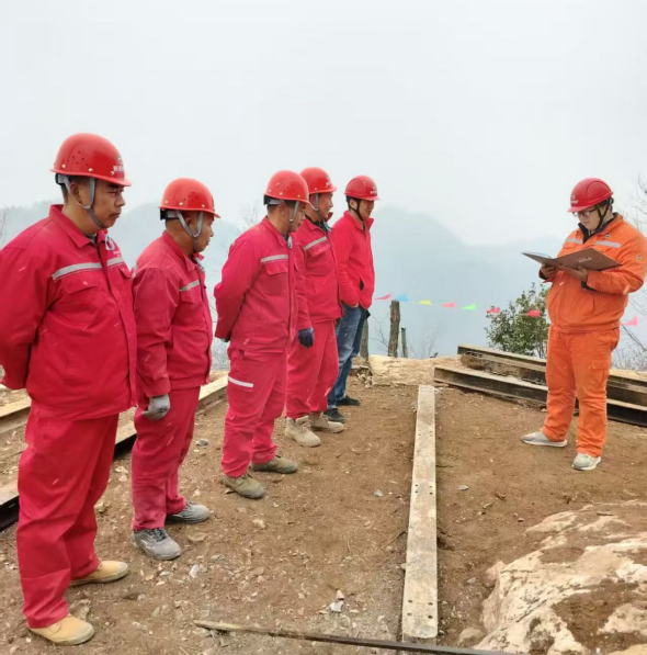 baa5d99020d0e57ff86faace9cc04d0c.png 綜合地質(zhì)大隊(duì)新聞稿件審批表2025-34230.png